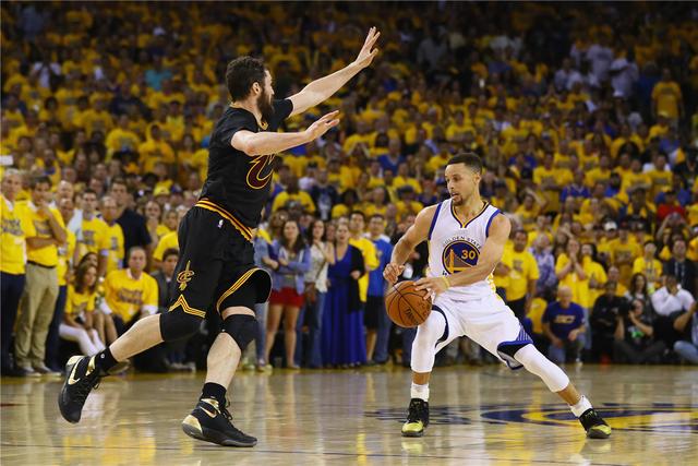 天空预测阿莫林首秀首发：阵型3421