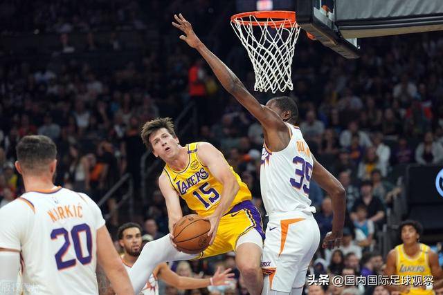 湖人官宣正式签下丁威迪 后者为科比少拿400万