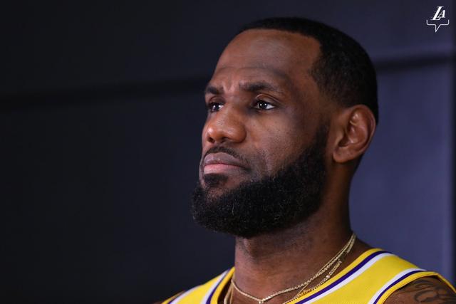 2026北京亦庄人形机器人半程马拉松举行排位赛